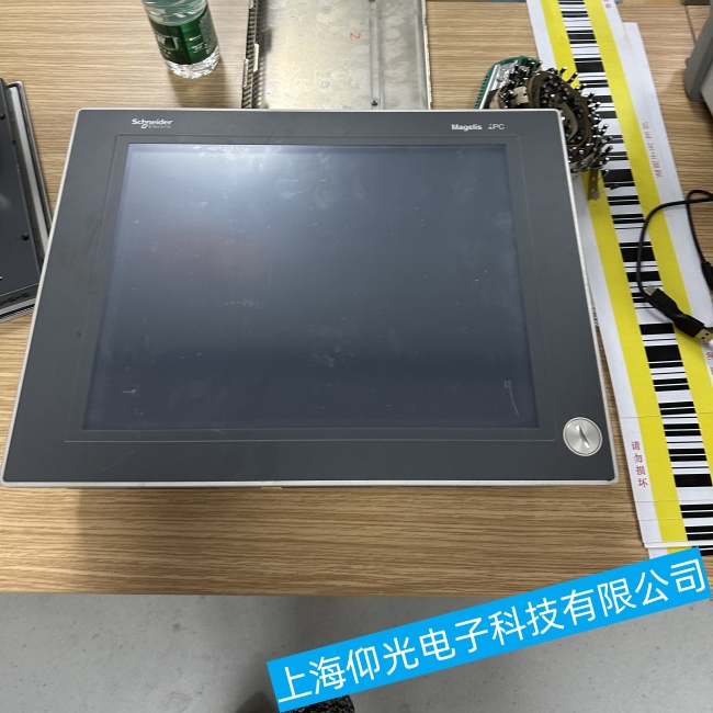 新疆施耐德工控機(jī)5PC820系列突然自動(dòng)關(guān)機(jī)故障維修哪家好些